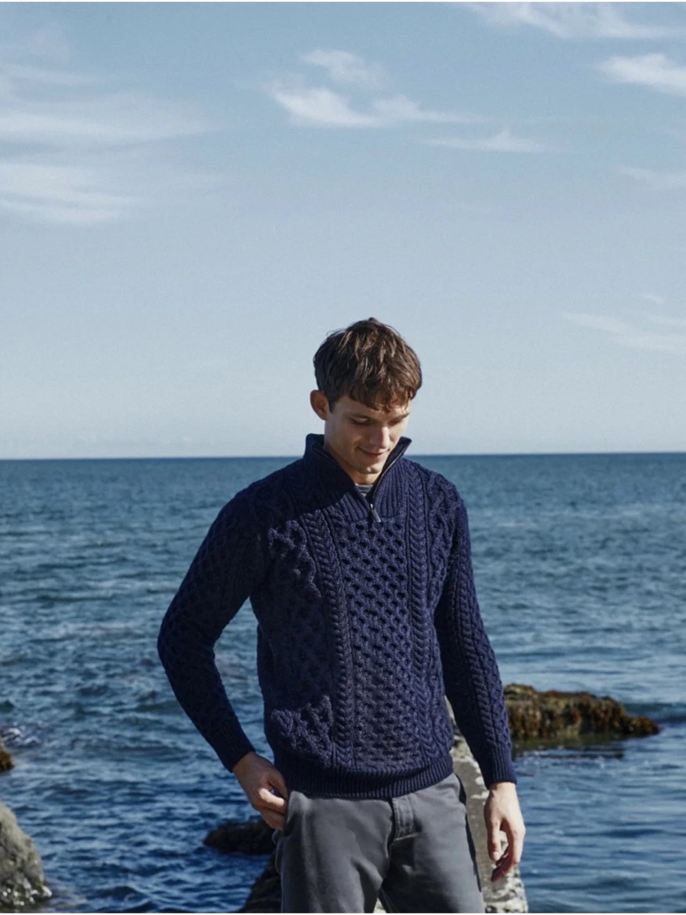 Aran Sweater Market Men's Navy Cable-Knit Wool Sweater *check measurements*